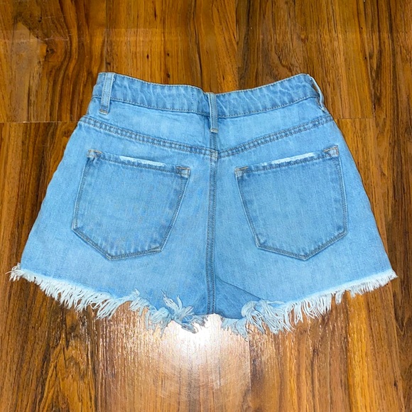 XS KanCan ripped jean shorts - Picture 2 of 2
